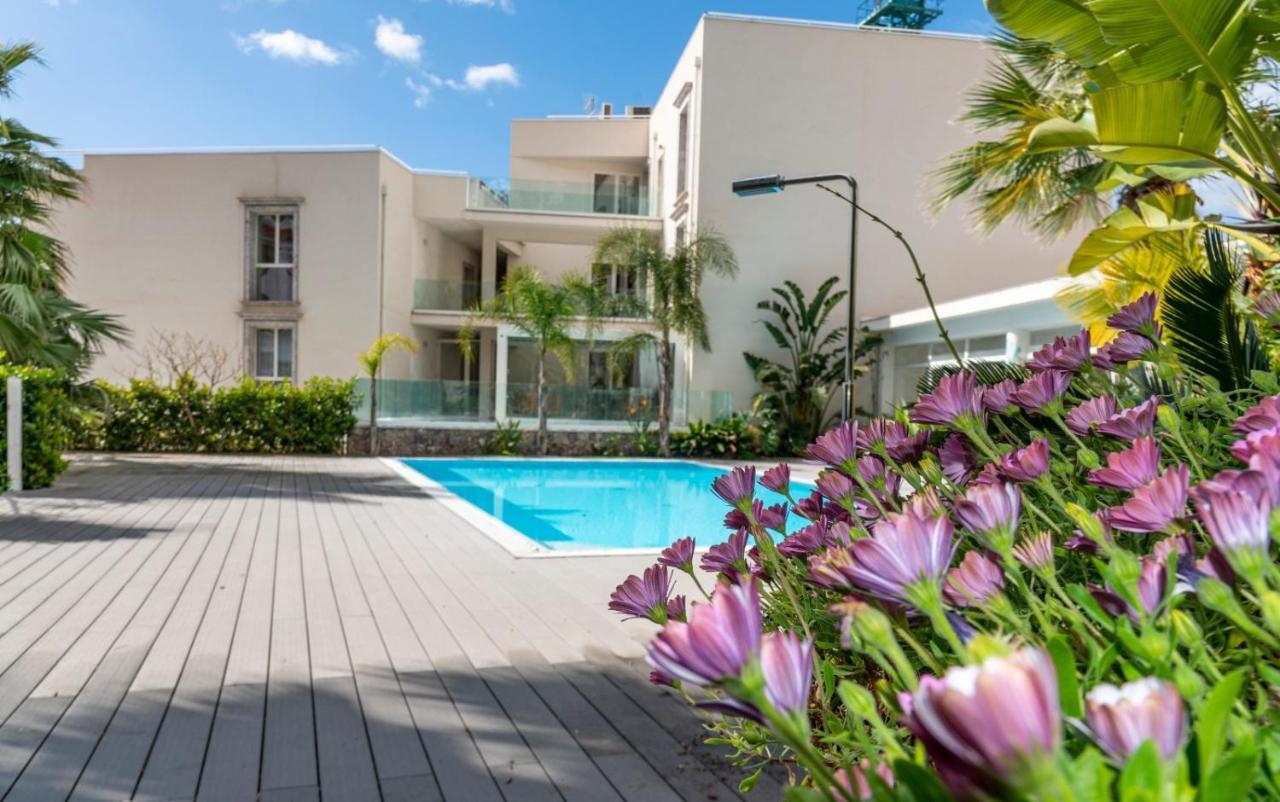 Minerva Luxury Town Center , Pool And Parking Apartment Taormina Ngoại thất bức ảnh